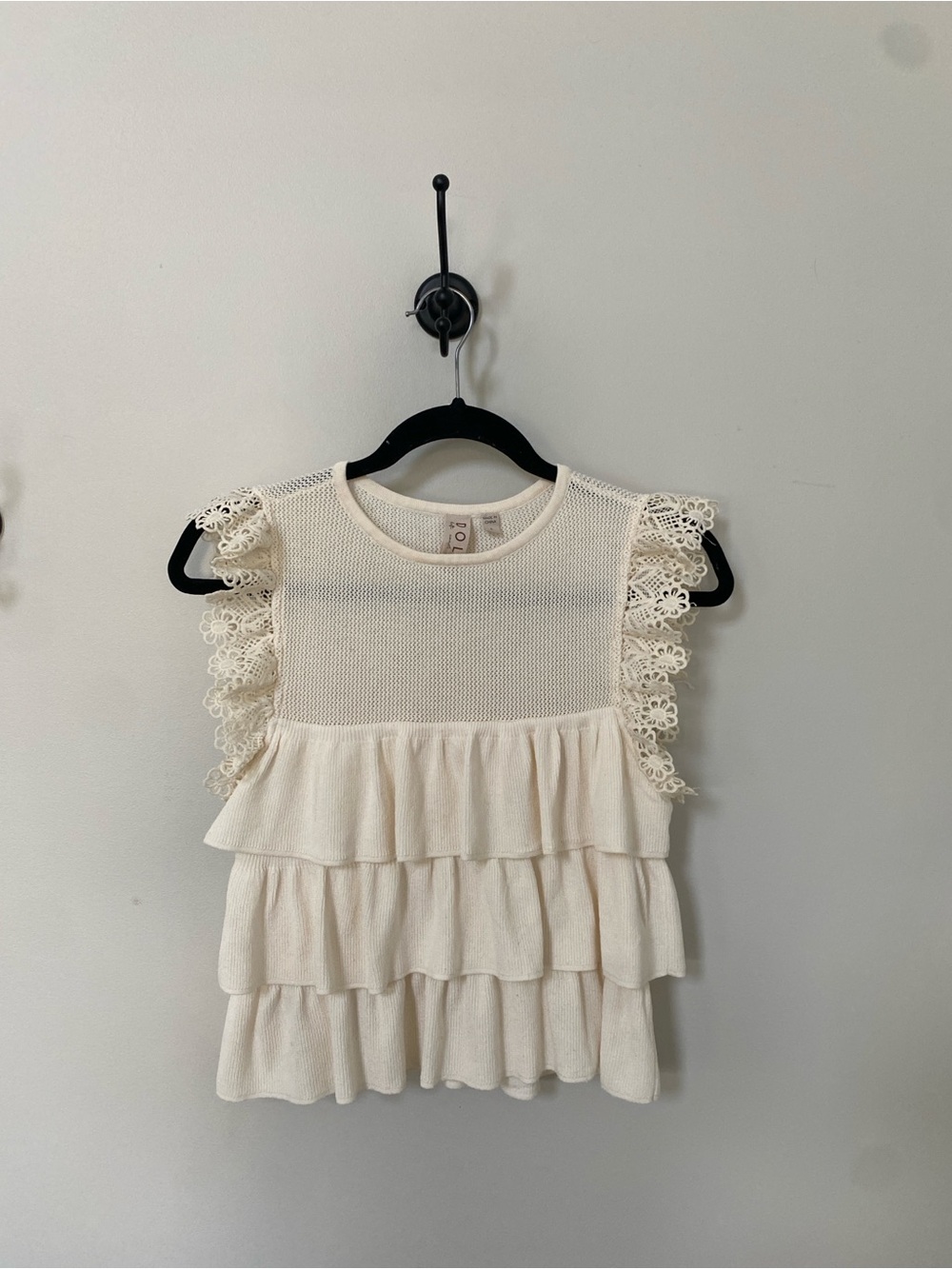 Anthropologie dolan Autumn Cream Ruffled Knit Tank with Lace Sleeves